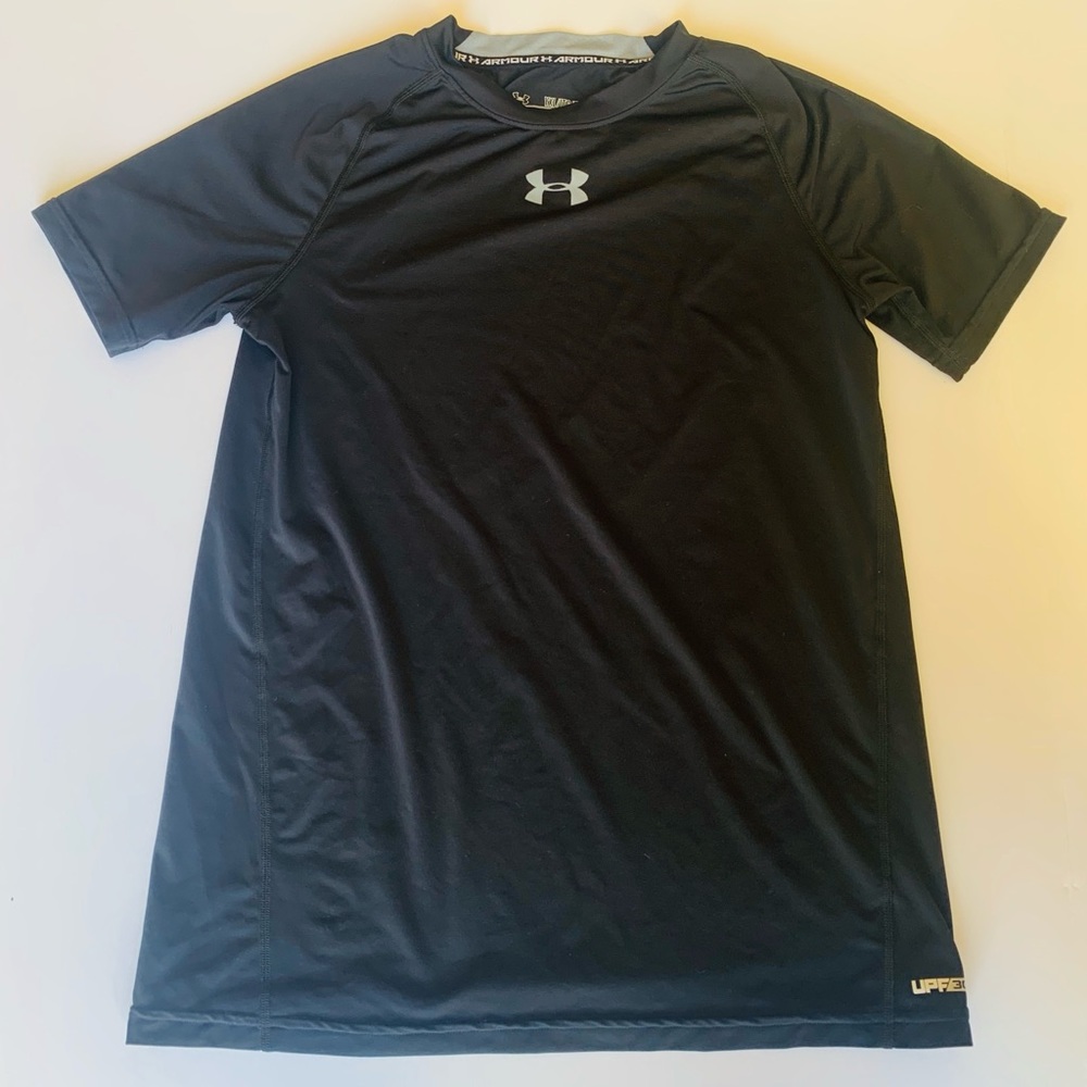 EUC Under Armour Boys XLarge Black T-shirt